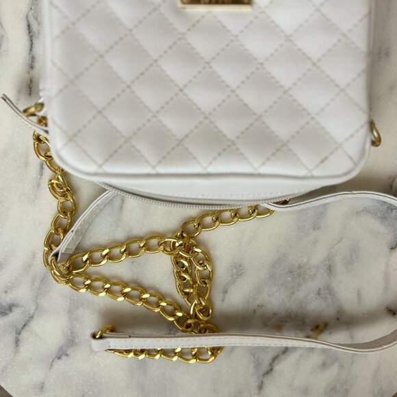 IMAN Quilted White Leather Crossbody Bag - Picture 6 of 9